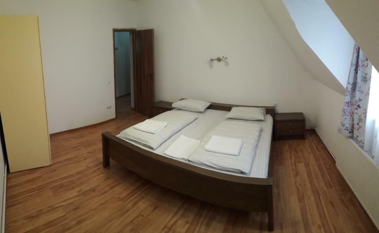 Theresia Apartment Sibiu Buitenkant foto