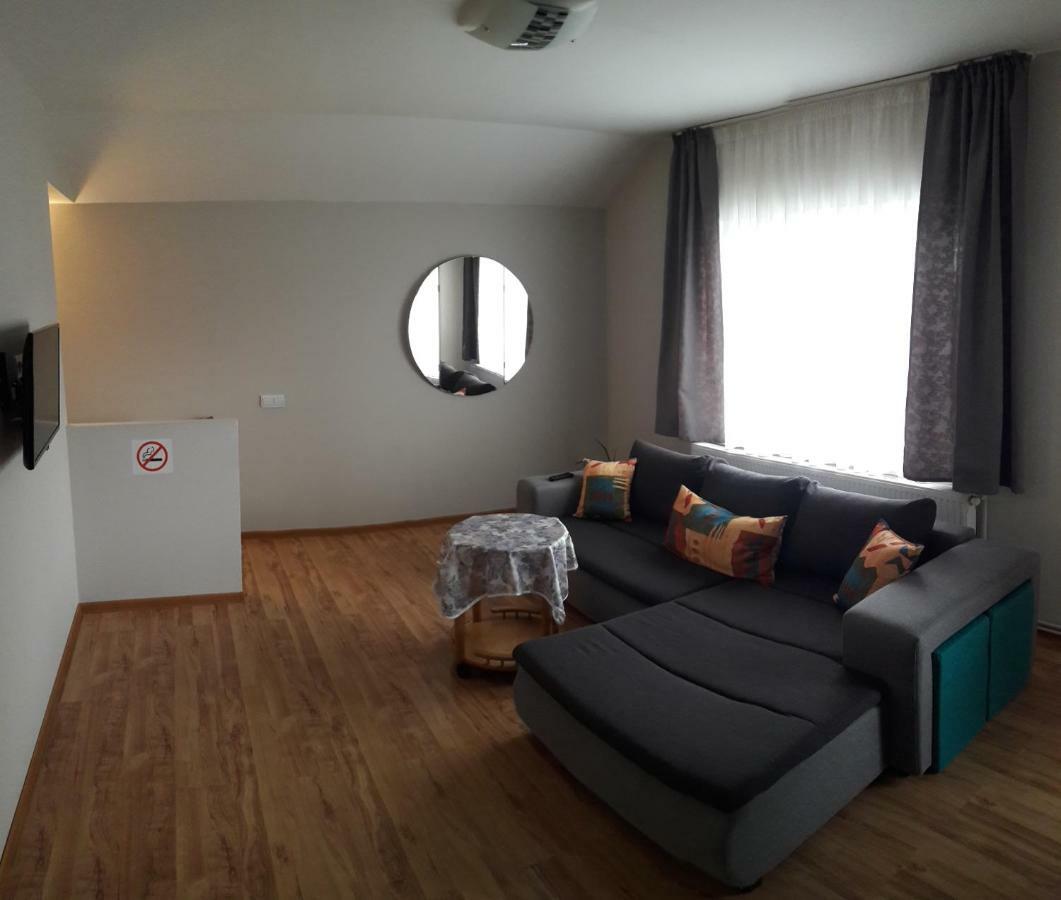 Theresia Apartment Sibiu Buitenkant foto